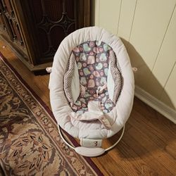 Comfort and Harmony baby swing / rocker Bright Start