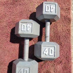 SET OF 40LB HEXHEAD DUMBBELLS
 TOTAL 80LBs. 
7111  S. WESTERN WALGREENS 
$80   CASH ONLY.  AS IS