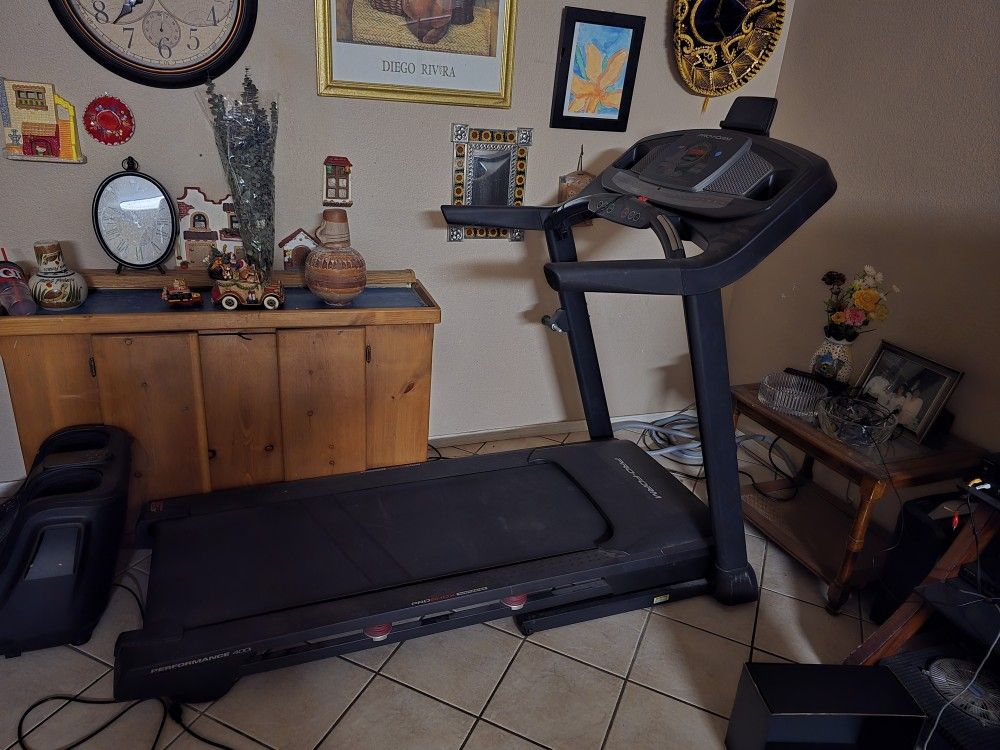 ProForm Performance 400i Treadmill