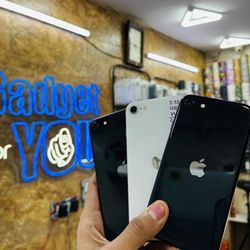 iPhone SE Unlocked - Different Colors Available 👌