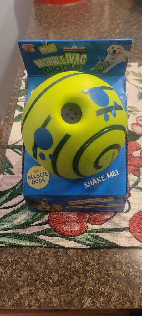 Wobble Wag Giggle Large Dog Toy