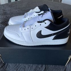 Brand New Air Jordan 1 Low White/Black-White..Size 10 Men’s!