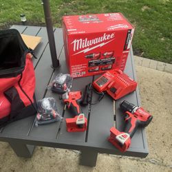 Milwaukee 2-Tool Combo Kit M18  (3692-22CT)