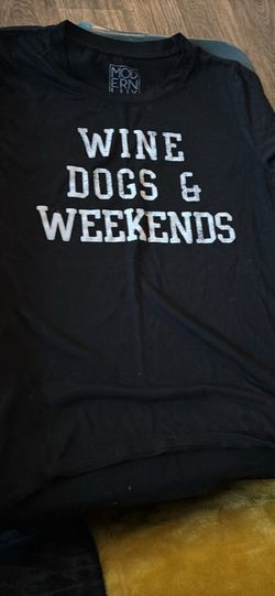 Women’s Shirt Size Medium