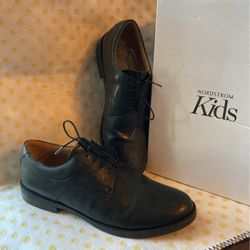 Boys  Shoes 7 Nordstrom Youth Kids Black Leather Dress Lace Up Nice!!