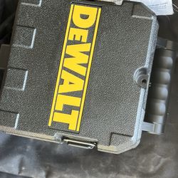  *New* DEWALT DW088CG Cross-Line Laser Level - Black/Green/Yellow 