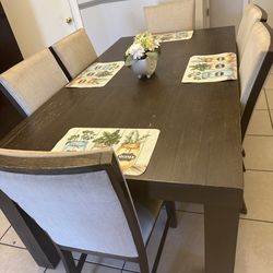 7 piece dining set.