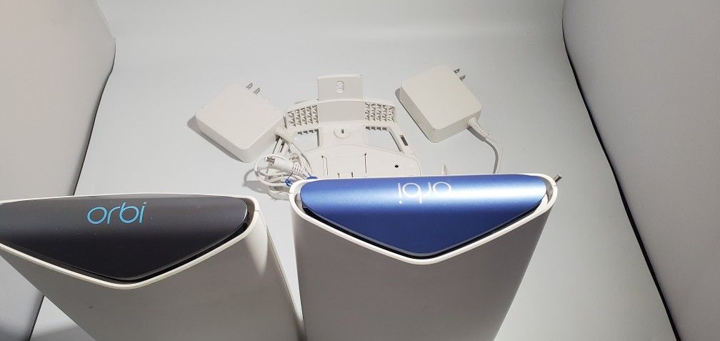 Netgear SRS60 Orbi Pro Tri-Band Wi-Fi Router With Power Cord