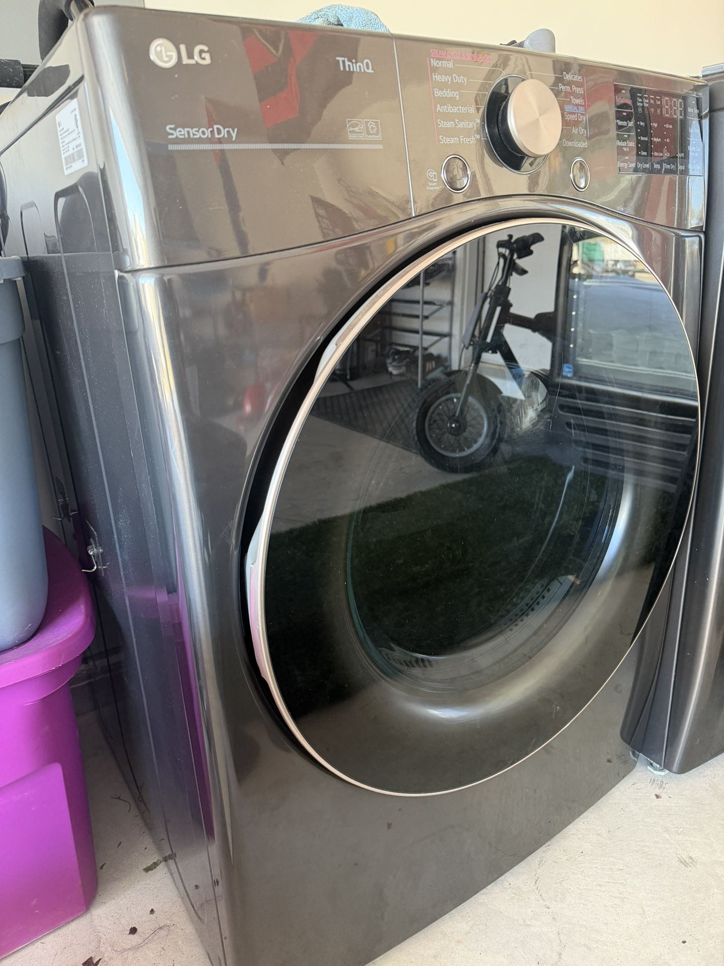 LG Washer And Dryer (Smart Units )