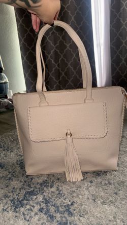 Beige tassel purse