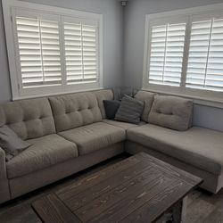 L-shaped Couch - Light gray - Ashley Furniture