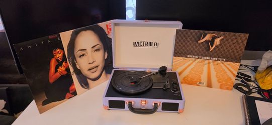 Victrola Record Player + Sade, Anita Baker & Maxwell Vinyl