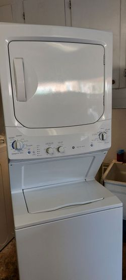 GE Laundry Center With Top Gas Dryer 27"Wide