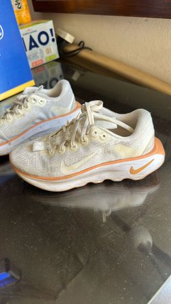 Nike women running shoes