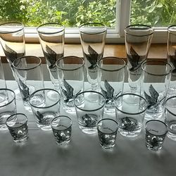 VINTAGE 24 pc. Federal Glass "Sportsman" Platinum rimmed barware set