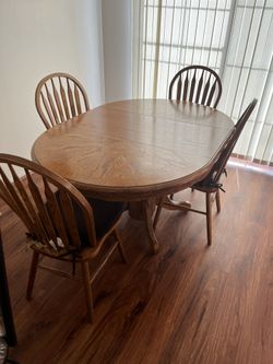 Dining Room Table 
