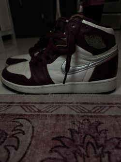 Burgundy Jordan 1s