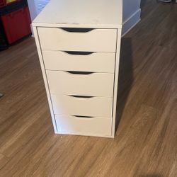 White Ikea Dresser 