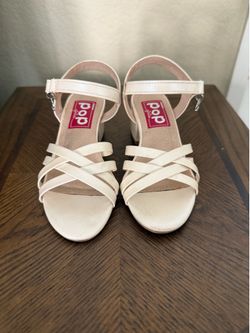 Girls size 12 dress shoes