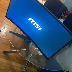 MSI Curved Monitor 1920 x 1080 165Hz (like new)