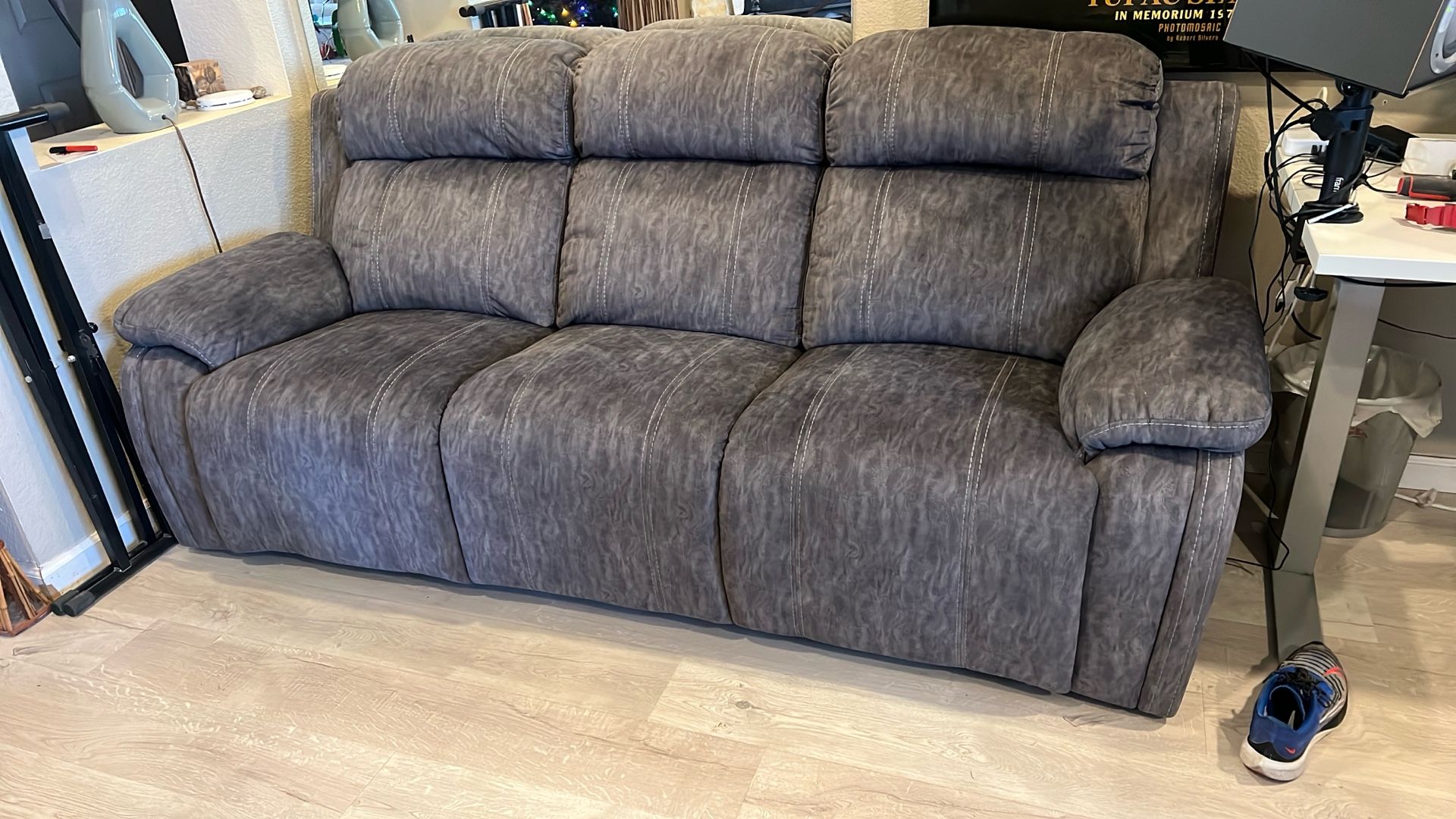 Double Recliner Couch. Like New! Plus Phone USB Charger On Each End