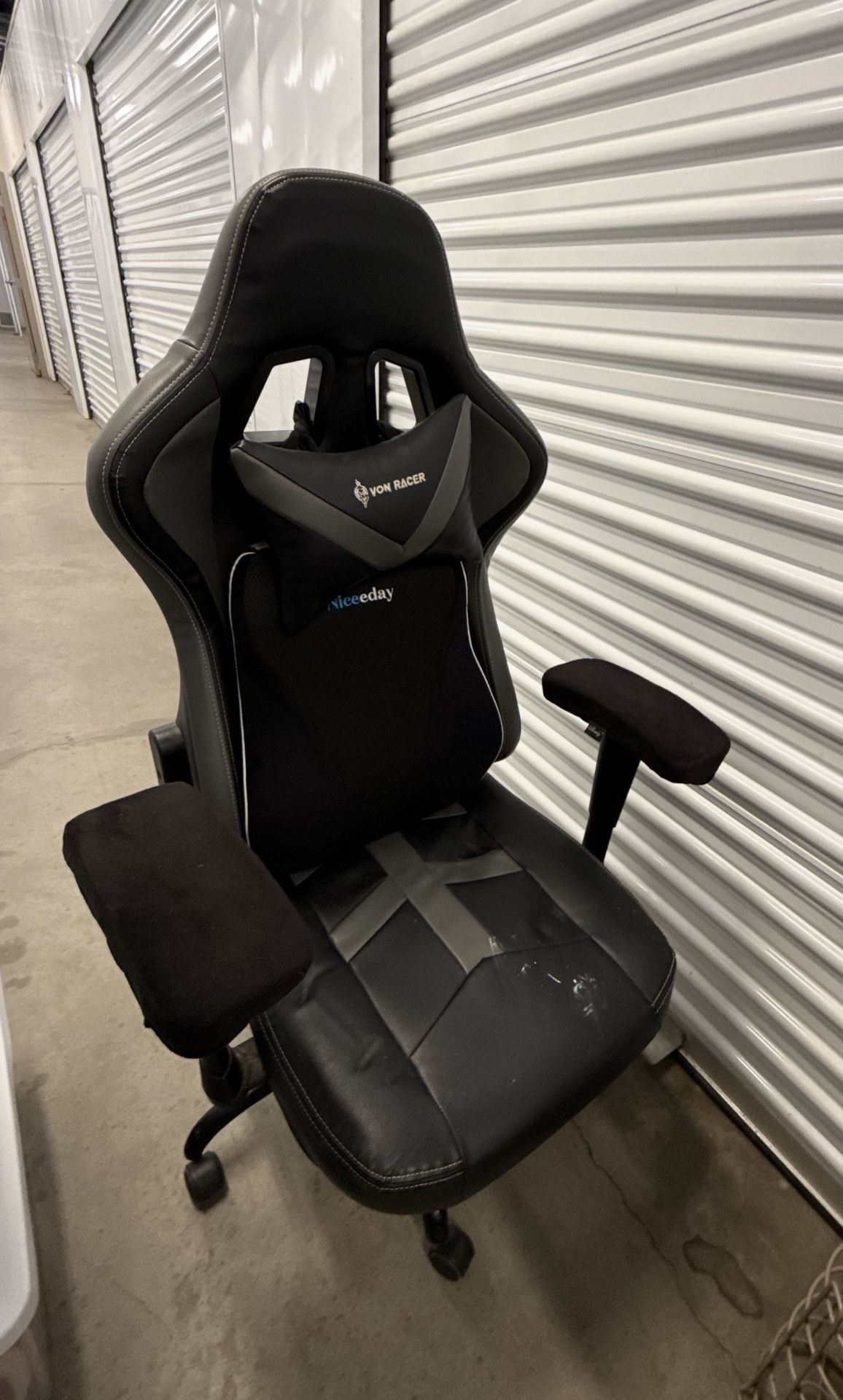 GAME CHAIR