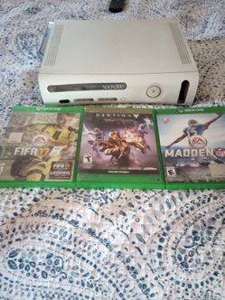 Xbox 360 with 3 games