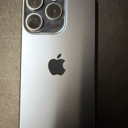 iPhone 15 Pro (256GB) Unlocked 
