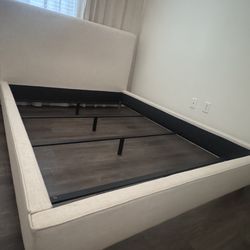 Queen Bedframe