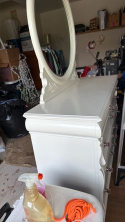 Make Up Vanity