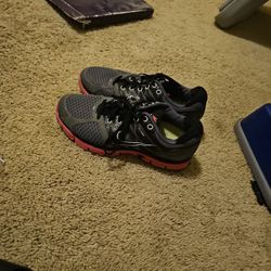 Womens Nike Size 8  $20