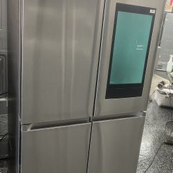 Stainless Steel Samsung Family Hub 4 Door Flex Refrigerator 