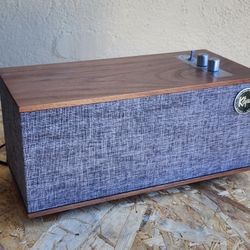KLIPSH blue Tooth Stereo Speaker