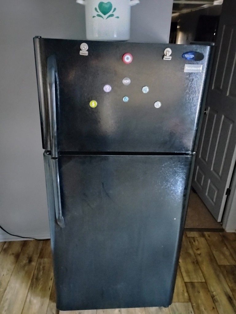 Frigidaire Refrigerator