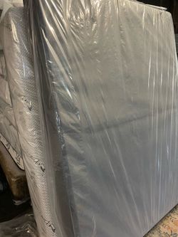 Queen Box Spring – Like New | Clean | Delivery Available