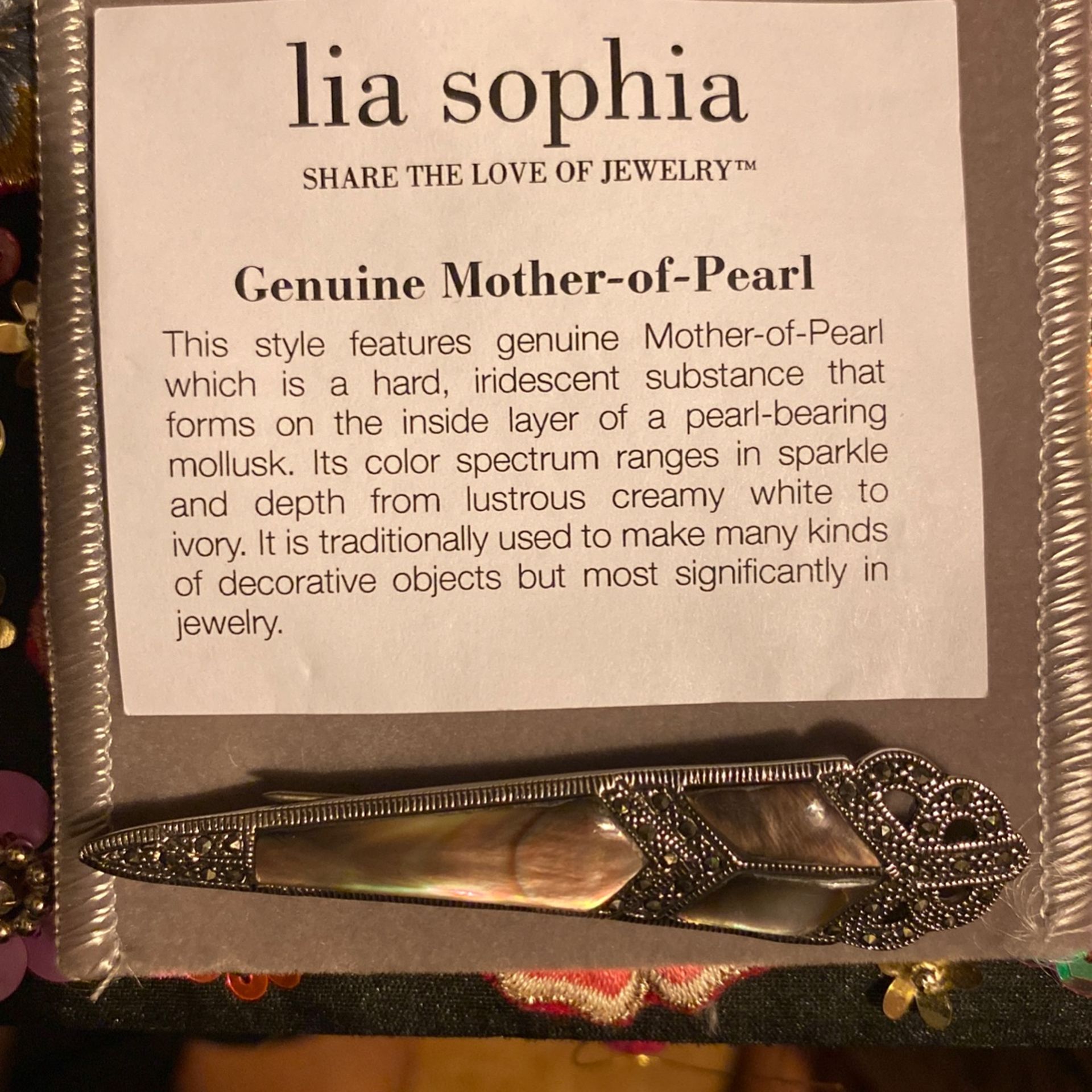 Lia Sophia Pin