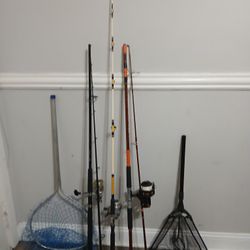 3 Great Fishing Rods 2 Nets