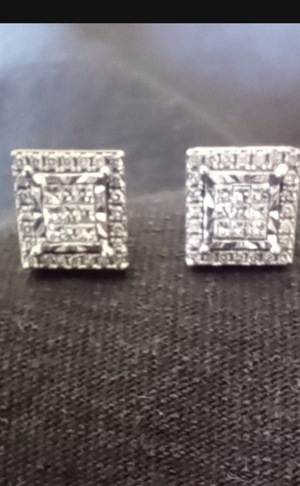 White Gold Diamond Kite Earrings