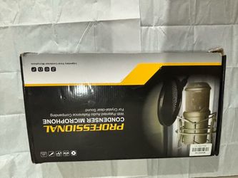 Professional Condenser Microphone Kit V8S Sound Card Boom Arm Pop Filter