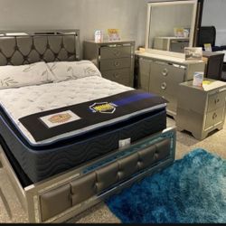 *Weekend Special!!!*---Stylish Jasmine Queen/King Bedroom Sets---From $799!!!---Delivery And Financing😉