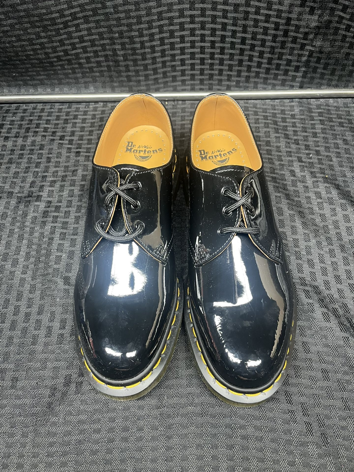 NEW - Women’s Dr. Martens Black Patent Lamper Leather Oxford Shoes - Size 10