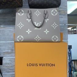 Louis Vuitton for Sale in Miami, FL - OfferUp