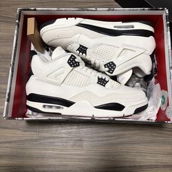 Jordan 4 “Flight Club”
