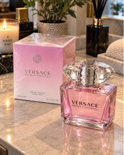 Versace Bright Crystal Eau de Toilette | Women’s Designer Perfume | 200ml / 6.7 FL OZ