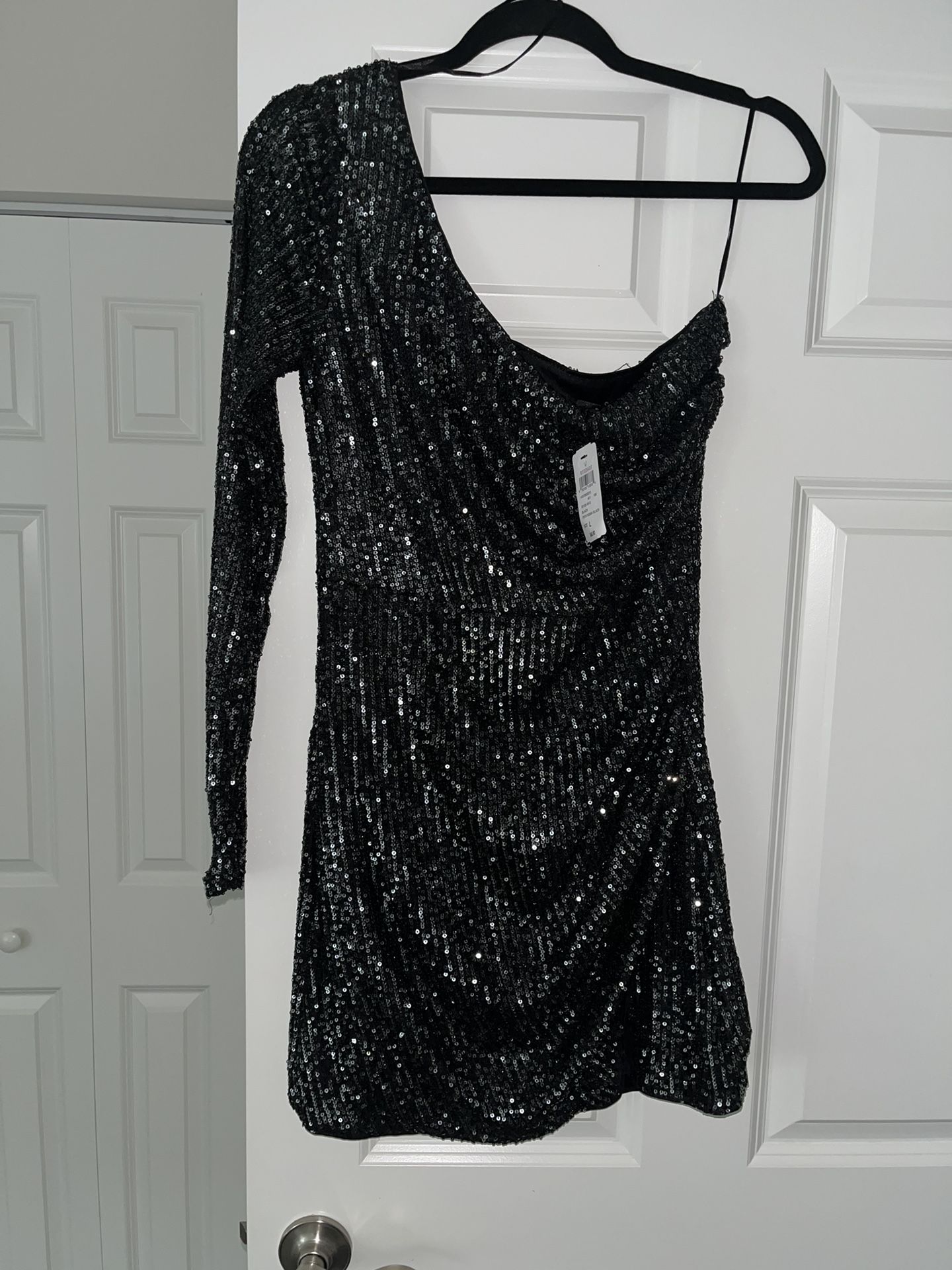 Windsor Sequin dress Size large 