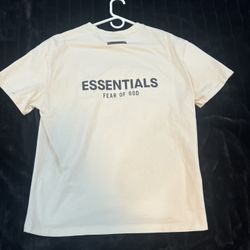 Essential Shirt 