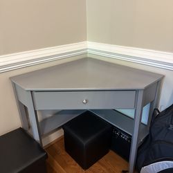 Corner Desk With Drawer