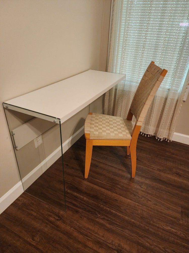 Desk With Chair