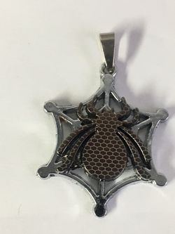 SPIDER PENDANT