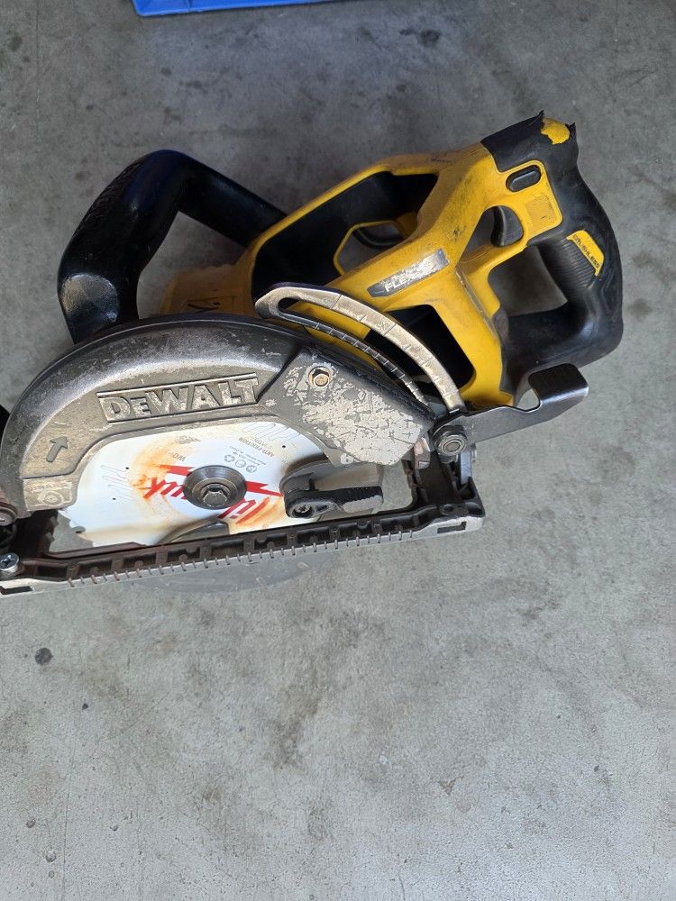 Dewalt 7 1/4 Circular Saw